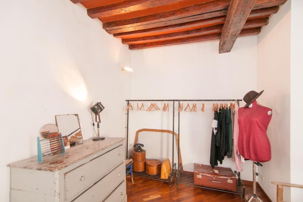 Romantic Apt In San Frediano Флоренция Экстерьер фото